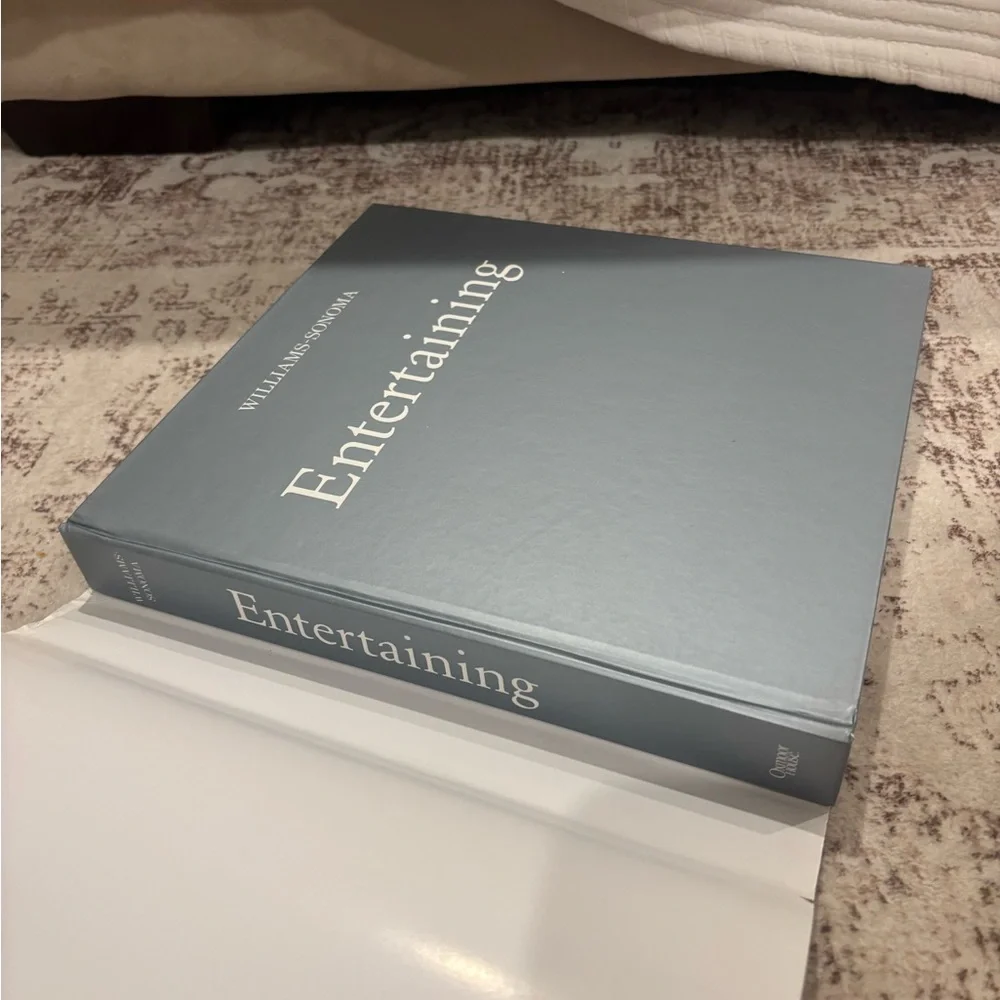 Williams Sonoma Entertaining Guidebook